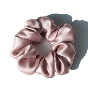Aura Silk Co. 19 Momme Mulberry Silk Scrunchie