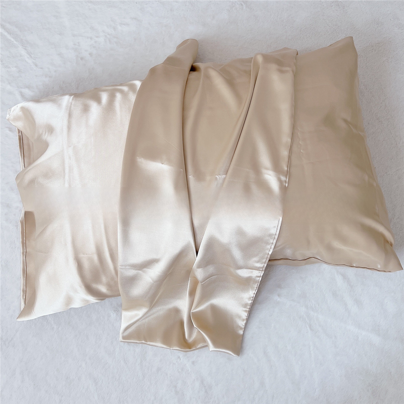 The Aura Serenity Silk Sleep Set - Pink
